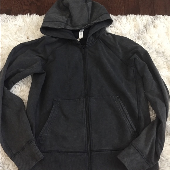 lululemon athletica Tops - Lululemon sweatshirt 🍋